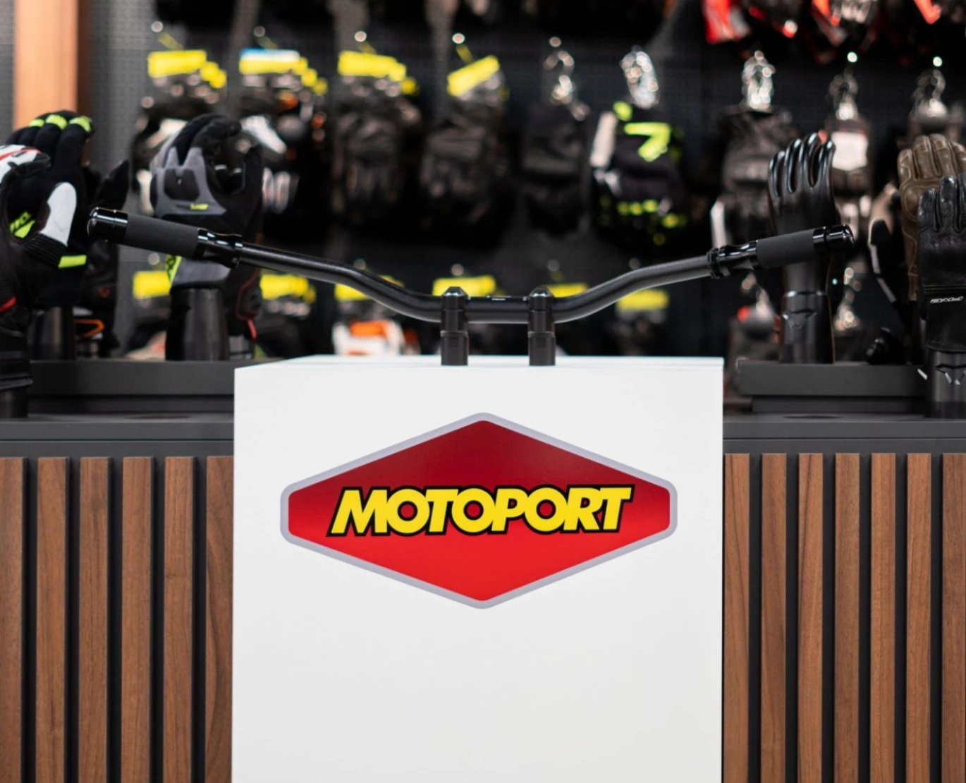 Motorport DB 42