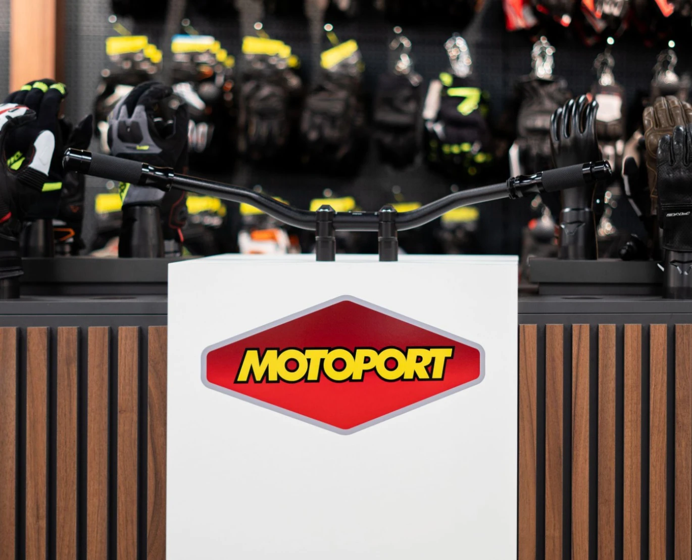 Motorport DB 42