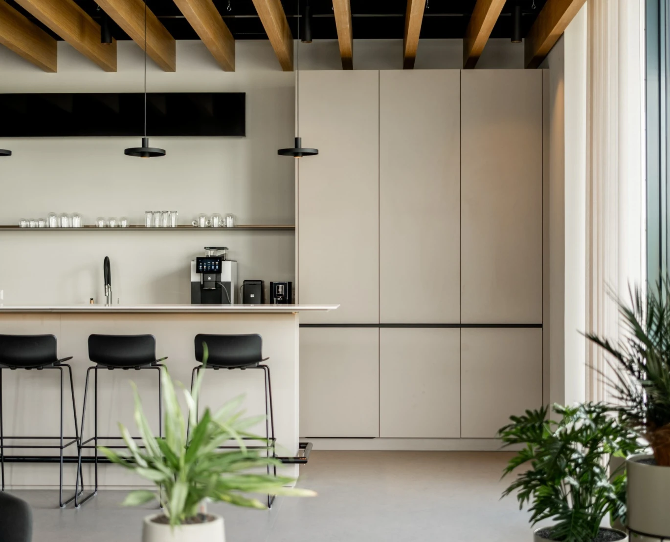 CJM28331